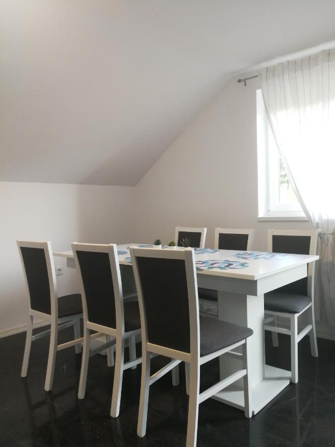 Apartments With A Parking Space Smoljanac, Plitvice - 12345 외부 사진