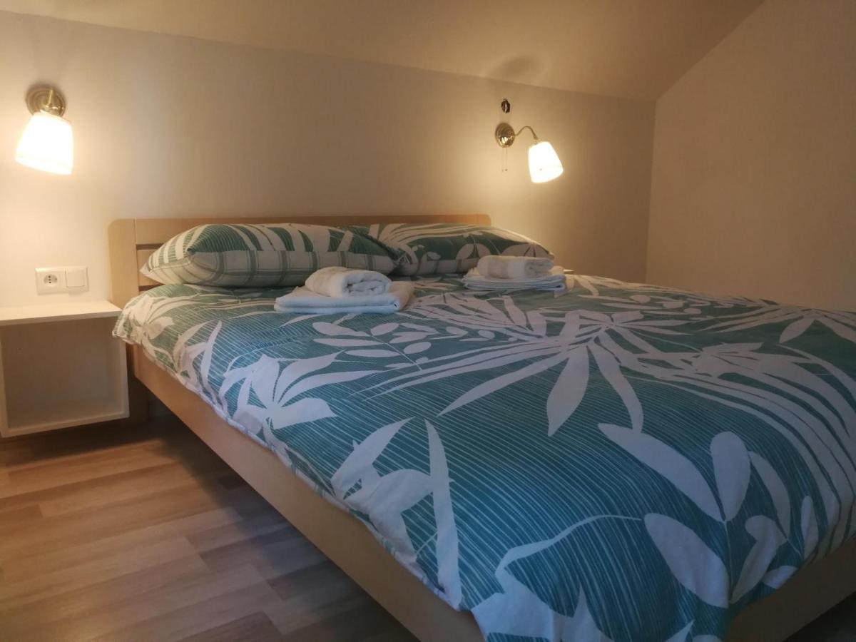 Apartments With A Parking Space Smoljanac, Plitvice - 12345 외부 사진
