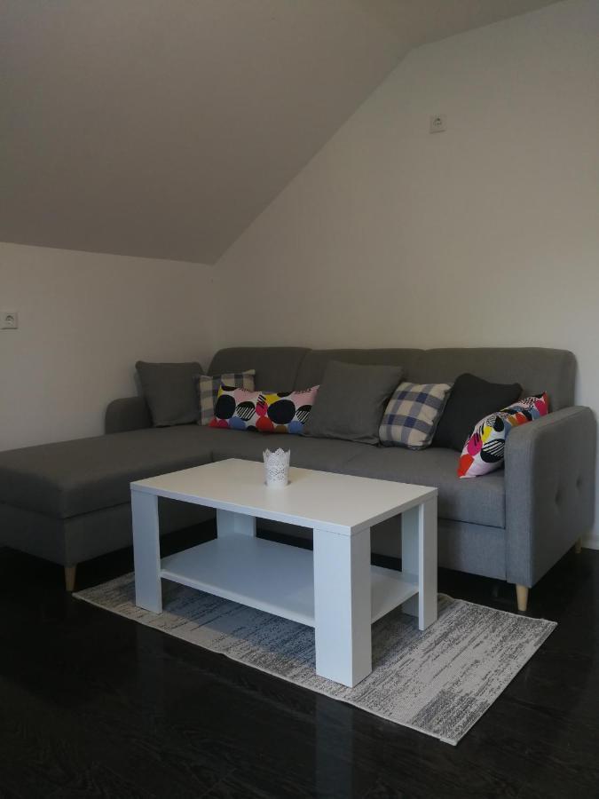 Apartments With A Parking Space Smoljanac, Plitvice - 12345 외부 사진